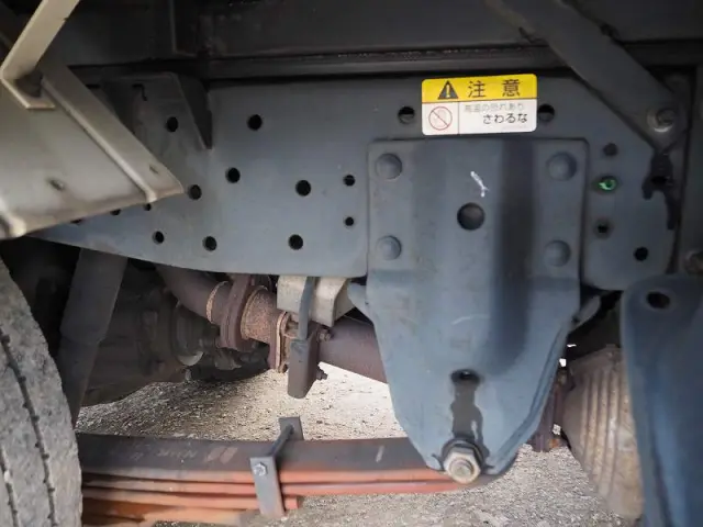 いすゞ エルフ PB-NKR81AN(2WD)の写真14