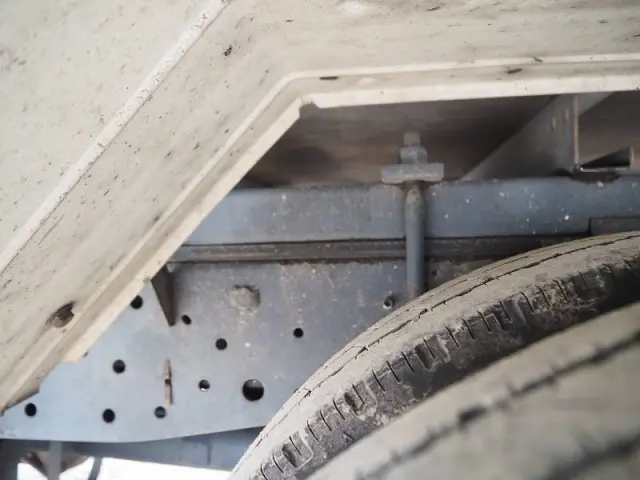 いすゞ エルフ PB-NKR81AN(2WD)の写真22