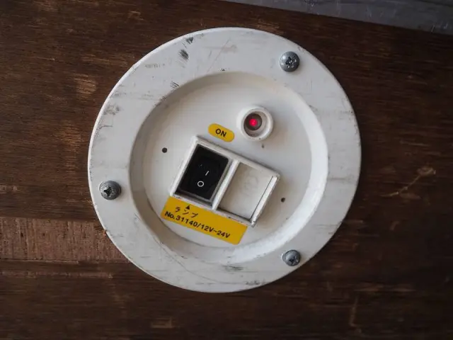 いすゞ エルフ PB-NKR81AN(2WD)の写真36