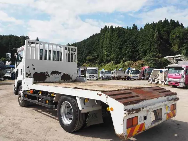 いすゞ フォワード LPG-FTR90S2(2WD)の写真3