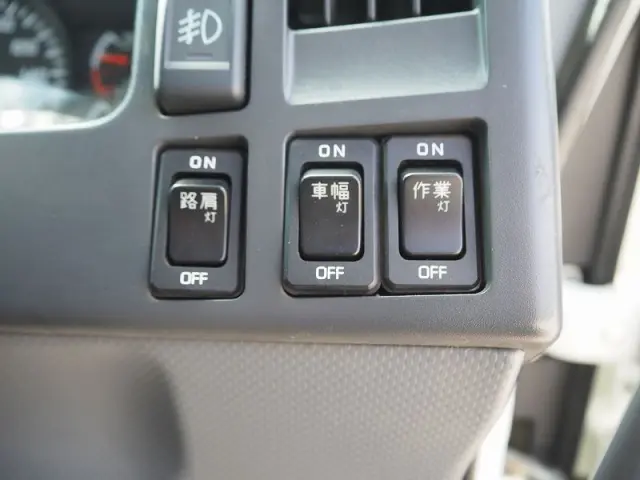 いすゞ フォワード LPG-FTR90S2(2WD)の写真48