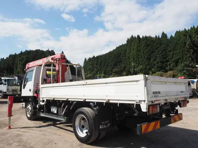 いすゞ エルフ TKG-NKR85R(2WD)の写真3