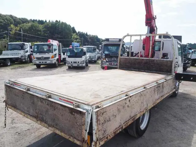 いすゞ エルフ TKG-NKR85R(2WD)の写真16