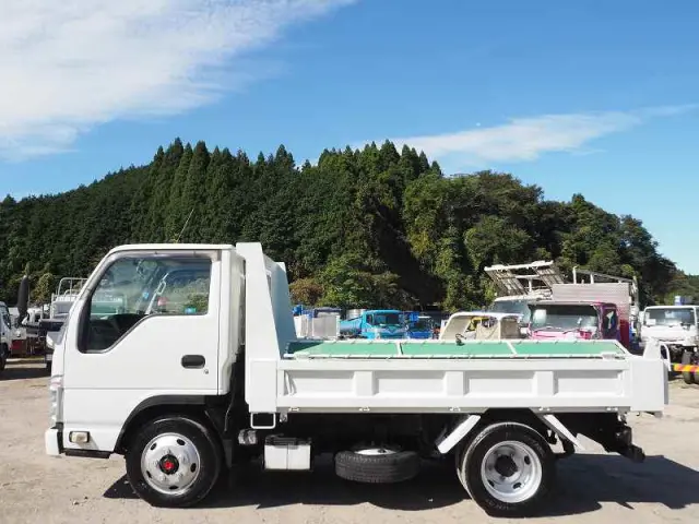 いすゞ エルフ TKG-NKS85AD(4WD)の写真2