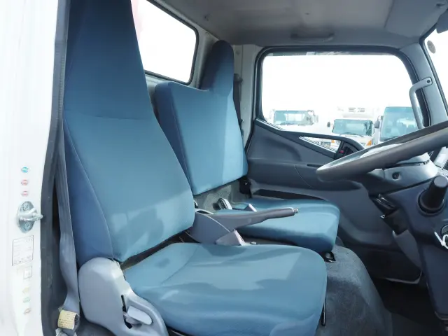 三菱 キャンター SKG-FEA50(2WD)の写真45