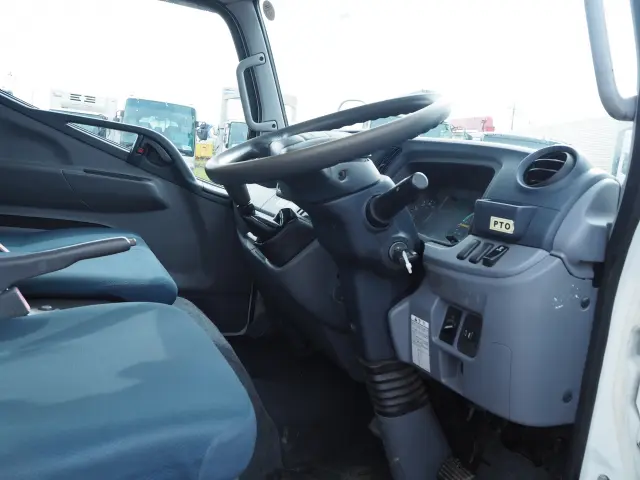 三菱 キャンター SKG-FEA50(2WD)の写真46