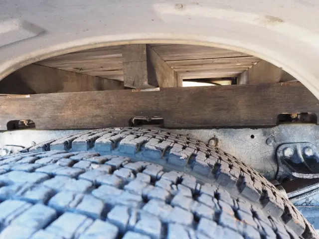いすゞ フォワード PA-FRR34M4(2WD)の写真24