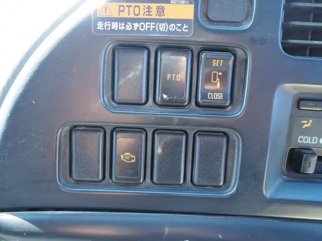 いすゞ フォワード PA-FRR34M4(2WD)の写真47