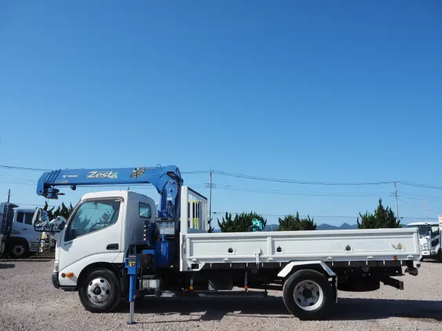 日野 デュトロ SKG-XZU650M(2WD)の写真2