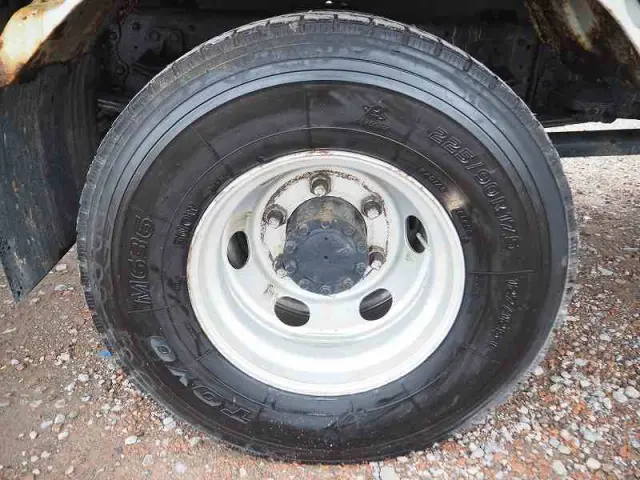 いすゞ フォワード TKG-FRR90S2(2WD)の写真22