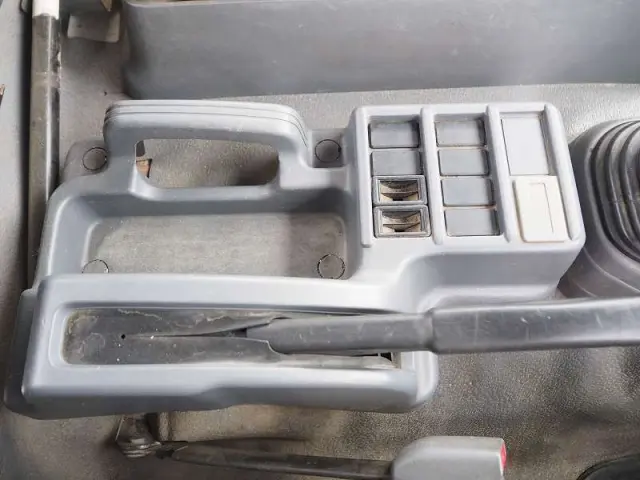 いすゞ フォワード TKG-FRR90S2(2WD)の写真40