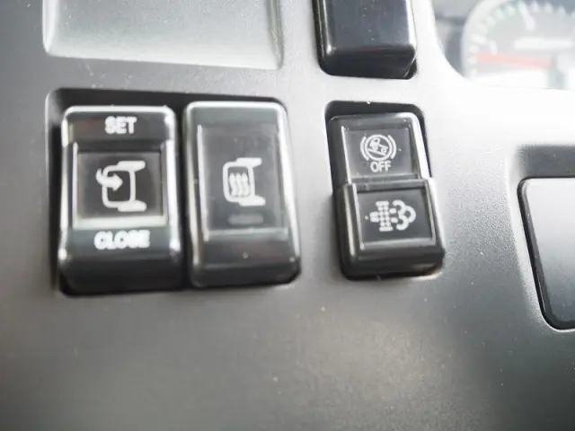 いすゞ フォワード TKG-FRR90S2(2WD)の写真46