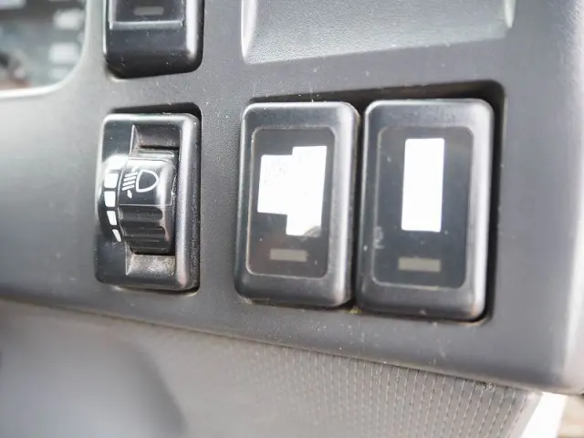 いすゞ フォワード TKG-FRR90S2(2WD)の写真48