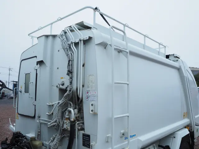 三菱 キャンター TKG-FEA50(2WD)の写真38