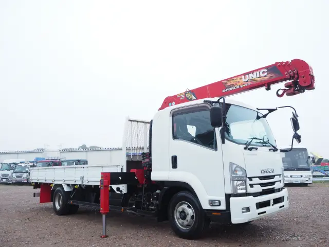 いすゞ フォワード 2RG-FRR90S2(2WD)の写真7