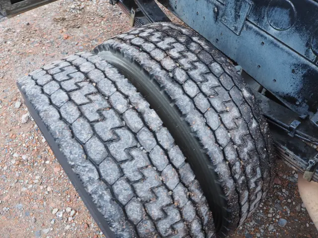 いすゞ フォワード PB-FRR35C3S(2WD)の写真22