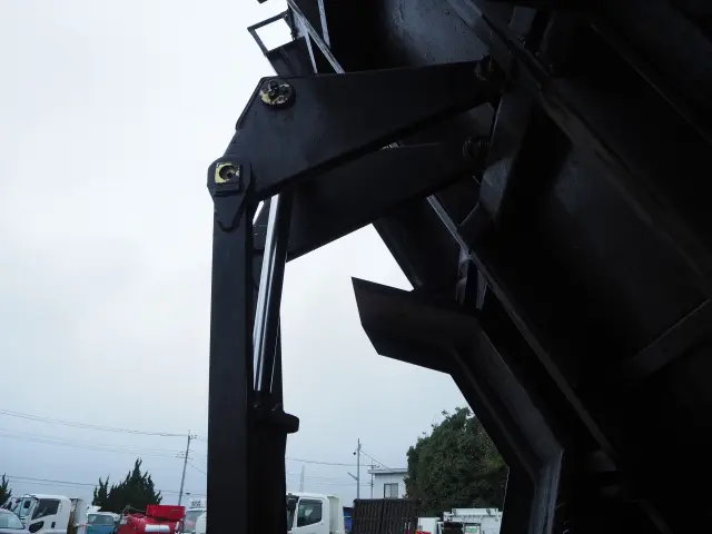 いすゞ フォワード PB-FRR35C3S(2WD)の写真32