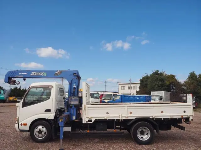 日野 デュトロ SKG-XZU650M(2WD)の写真2