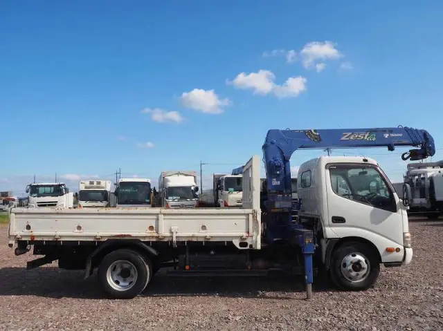 日野 デュトロ SKG-XZU650M(2WD)の写真6