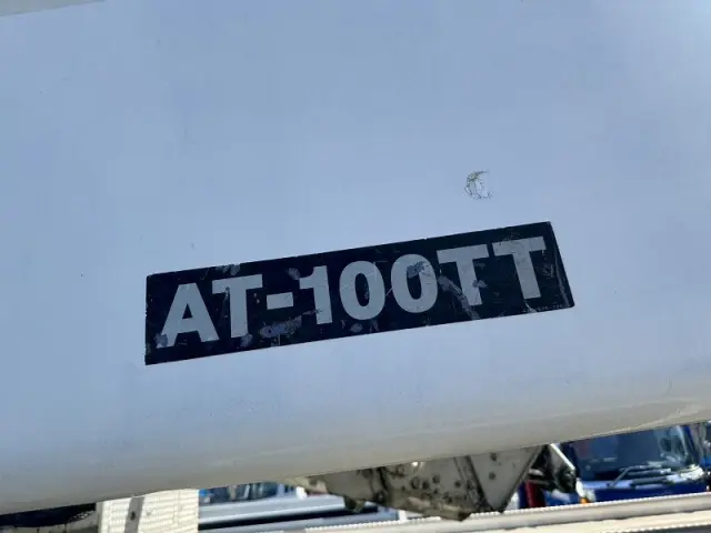 いすゞ エルフ BKG-NKR85AN(2WD)の写真16