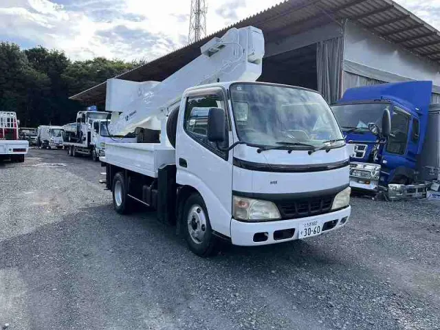 日野 デュトロ PB-XZU301E(2WD)の写真6