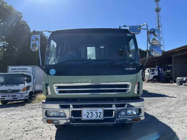 いすゞ ギガ PJ-CXZ77K6(6x4)の写真7