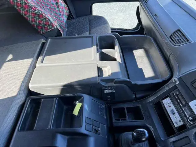 いすゞ ギガ PJ-CXZ77K6(6x4)の写真45