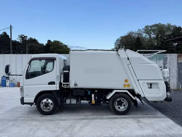 三菱 キャンター TKG-FEA50(2WD)の写真2