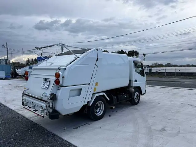 三菱 キャンター TKG-FEA50(2WD)の写真5