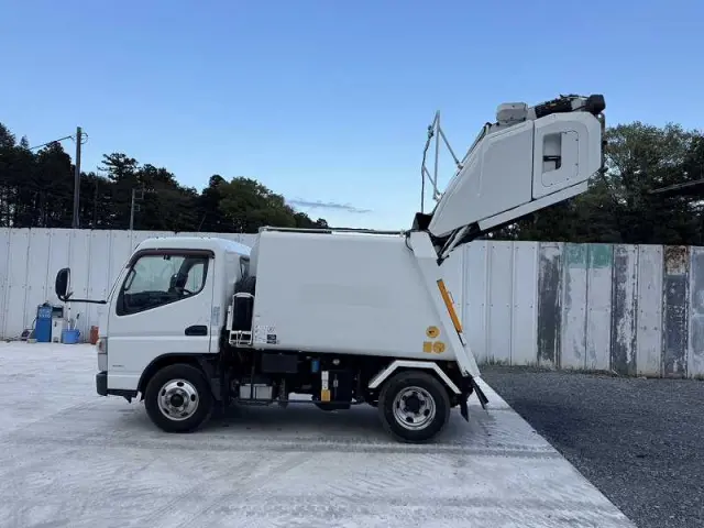 三菱 キャンター TKG-FEA50(2WD)の写真11