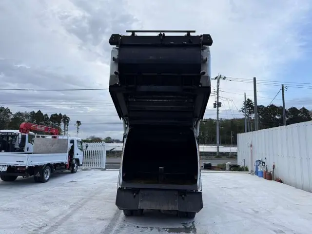 三菱 キャンター TKG-FEA50(2WD)の写真12