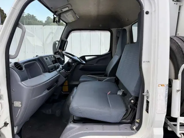 三菱 キャンター TKG-FEA50(2WD)の写真34