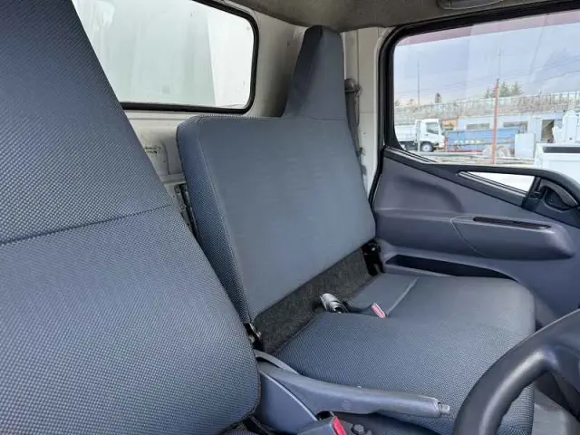 三菱 キャンター TKG-FEA50(2WD)の写真37