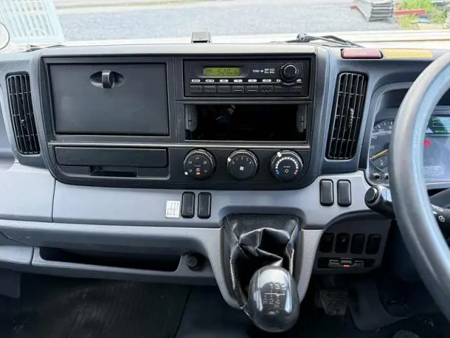 三菱 キャンター TKG-FEA50(2WD)の写真39