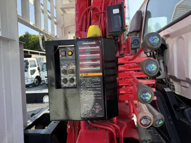 いすゞ フォワード PB-FRR35L3(2WD)の写真22