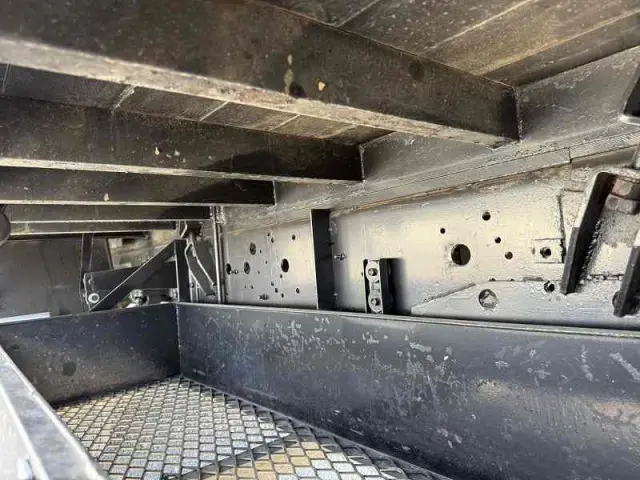 いすゞ フォワード PB-FRR35L3(2WD)の写真31