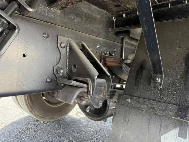 いすゞ フォワード PB-FRR35L3(2WD)の写真32