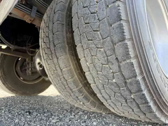 いすゞ フォワード PB-FRR35L3(2WD)の写真40