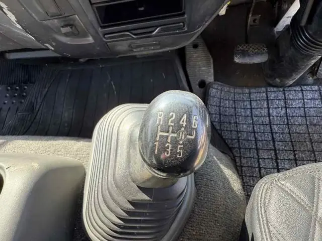 いすゞ フォワード PB-FRR35L3(2WD)の写真46