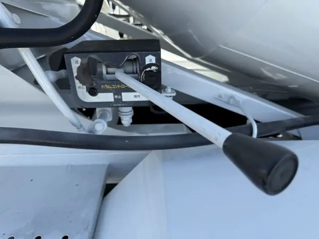 日野 レンジャー LKG-FJ7JDAA(2WD)の写真15