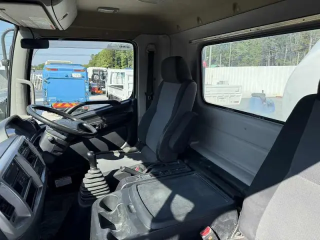 日野 レンジャー LKG-FJ7JDAA(2WD)の写真31