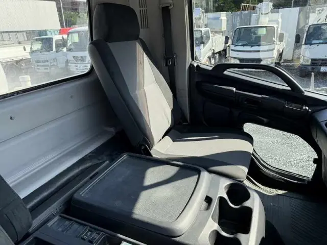 日野 レンジャー LKG-FJ7JDAA(2WD)の写真33