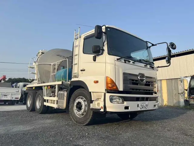 日野 プロフィア LKG-FS1AKAA(6x4)の写真8