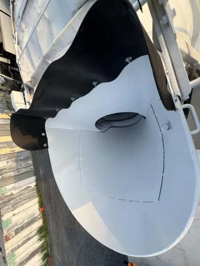 日野 プロフィア LKG-FS1AKAA(6x4)の写真12