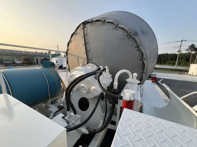 日野 プロフィア LKG-FS1AKAA(6x4)の写真22