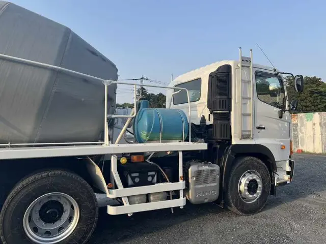 日野 プロフィア LKG-FS1AKAA(6x4)の写真26