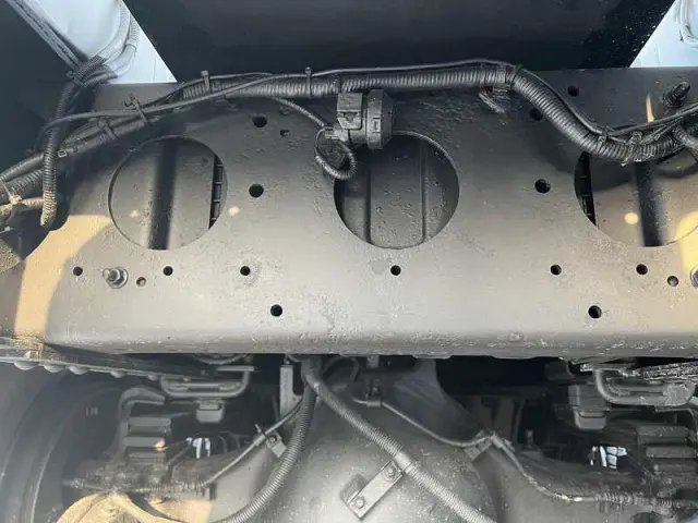 日野 プロフィア LKG-FS1AKAA(6x4)の写真31