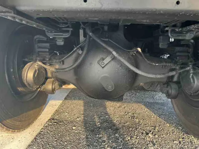 日野 プロフィア LKG-FS1AKAA(6x4)の写真32