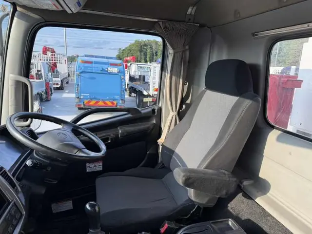 日野 レンジャー QKG-FJ7JKAG(2WD)の写真47