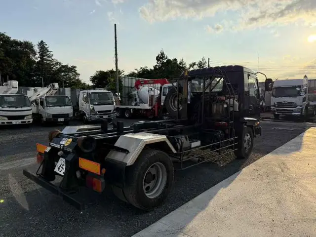 いすゞ フォワード PB-FSR35G3S(2WD)の写真5